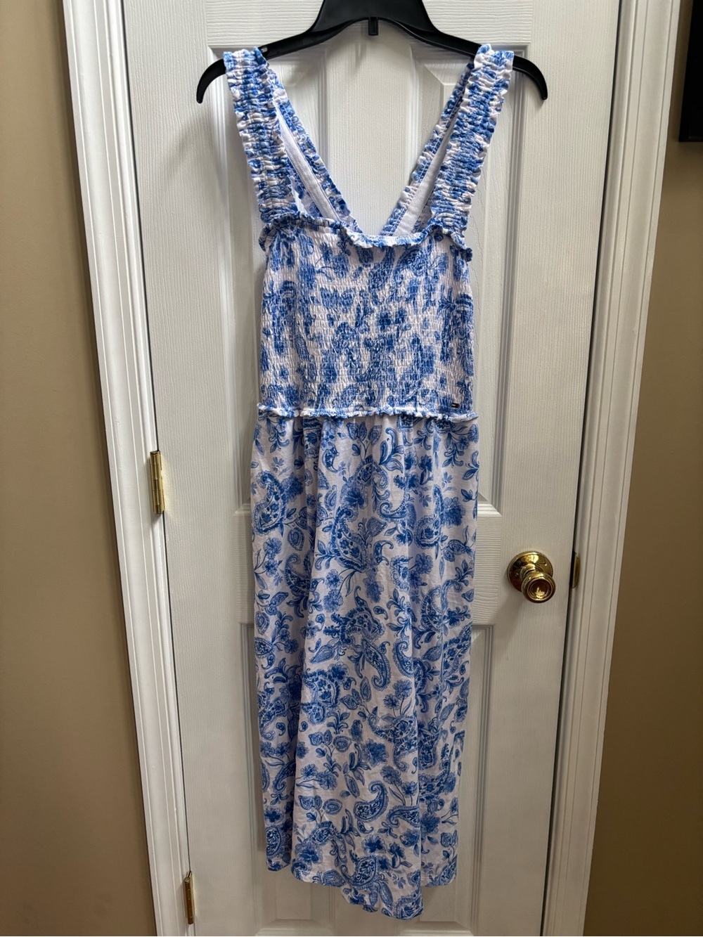 Tommy Hilfiger Blue/White Floral/Paisley Smocked Cross Back Sundress, Size L,EUC
